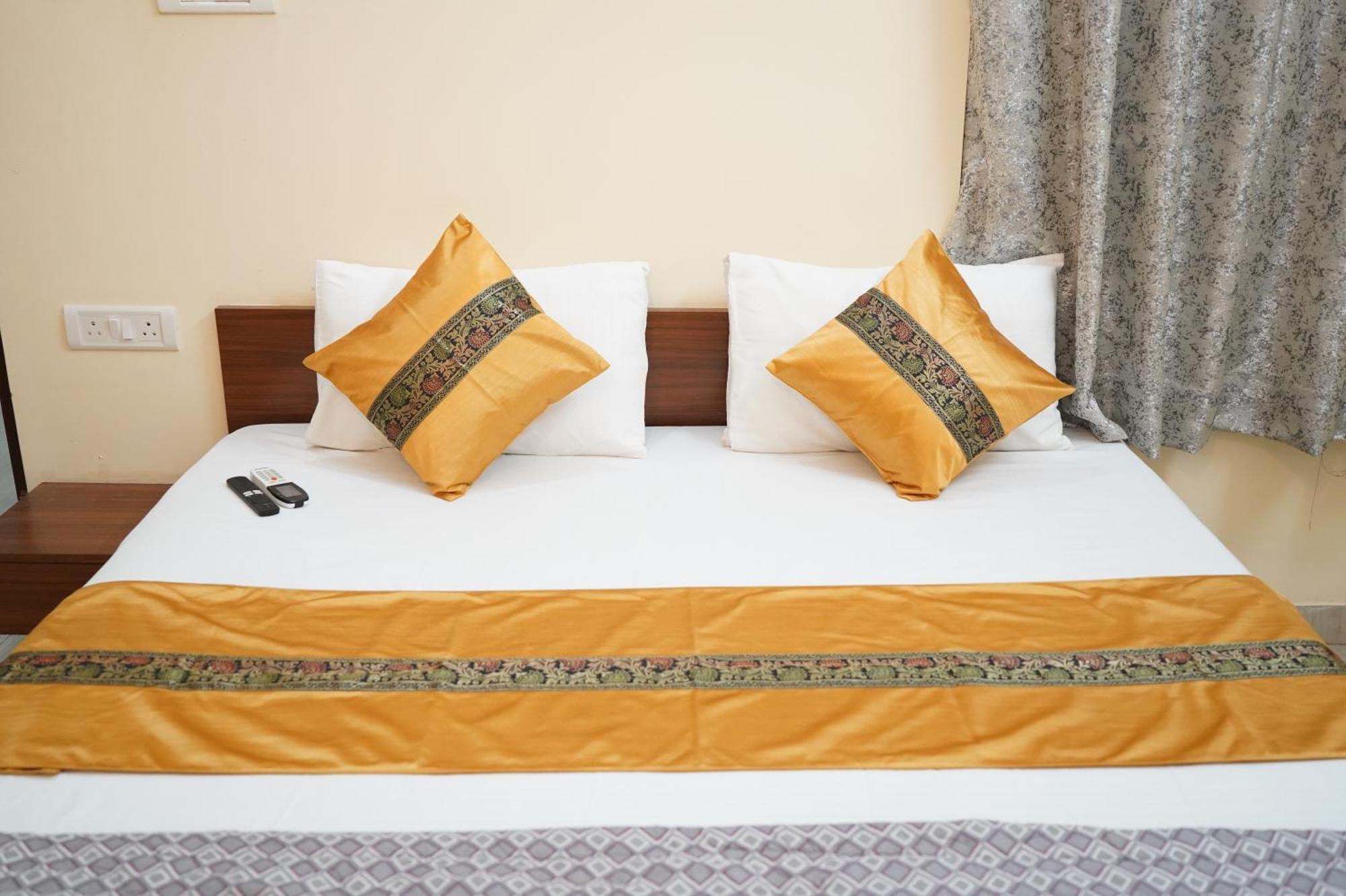 Kashi Paradise Stay Varanasi Exterior foto